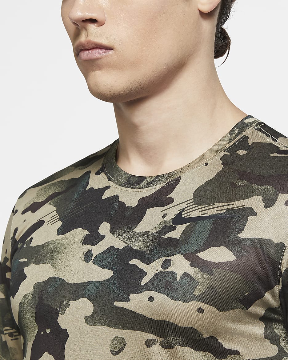 Nike Dri FIT Trainings T Shirt im Camo Design fur Herren. Nike CH